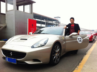 Racing a Ferrari in Beijing 5-8-2013